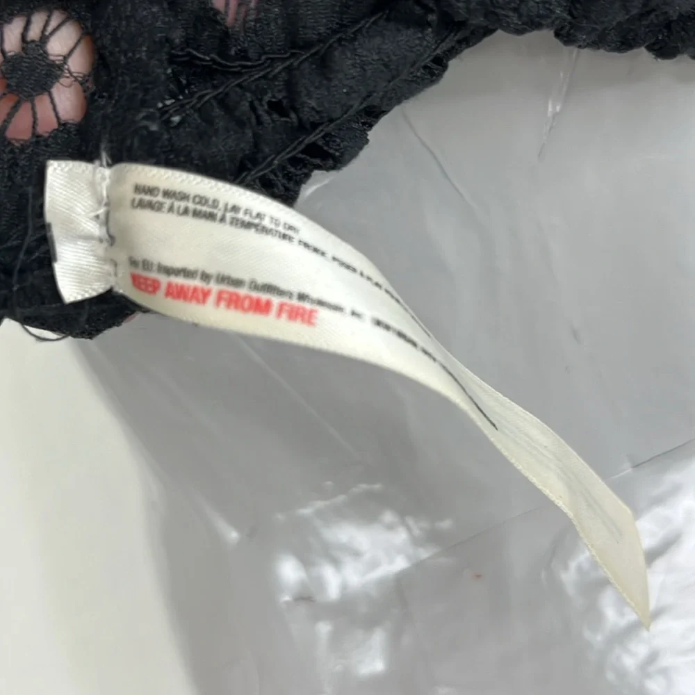 Free People Adella Bralette Lace Plunge V Neck Cross Back Coachella Stagecoach - Picture 6 of 7